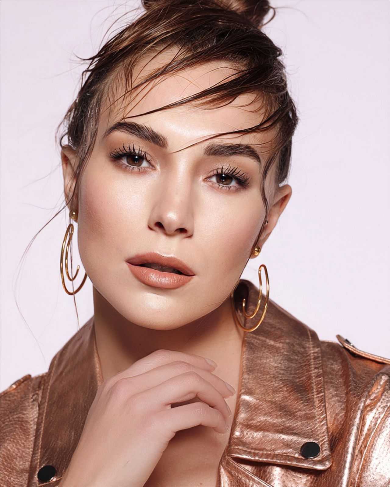 Sara Ester Mi.