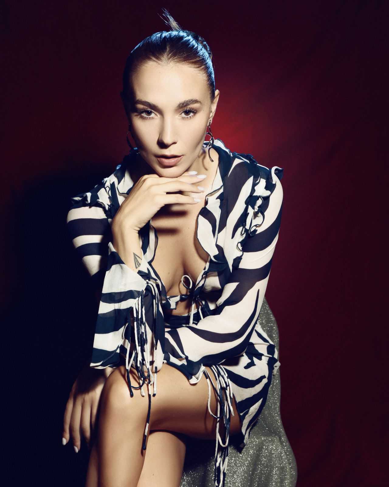 Sara Ester Mi.