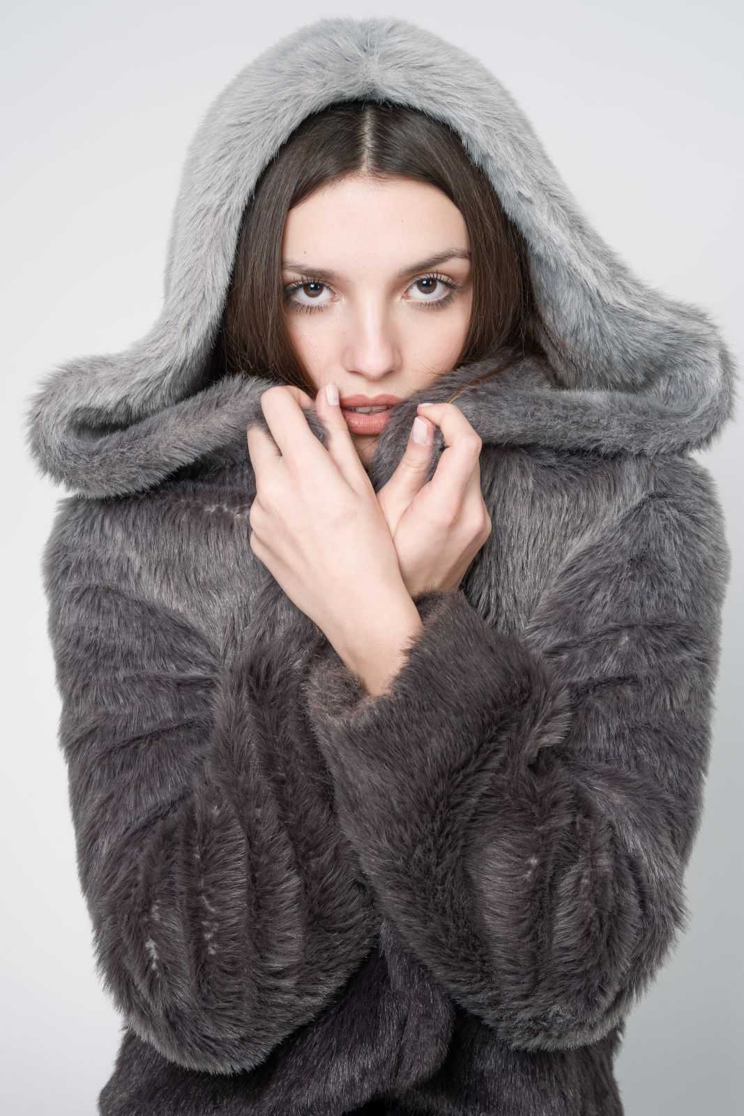 Clelia Ro.
