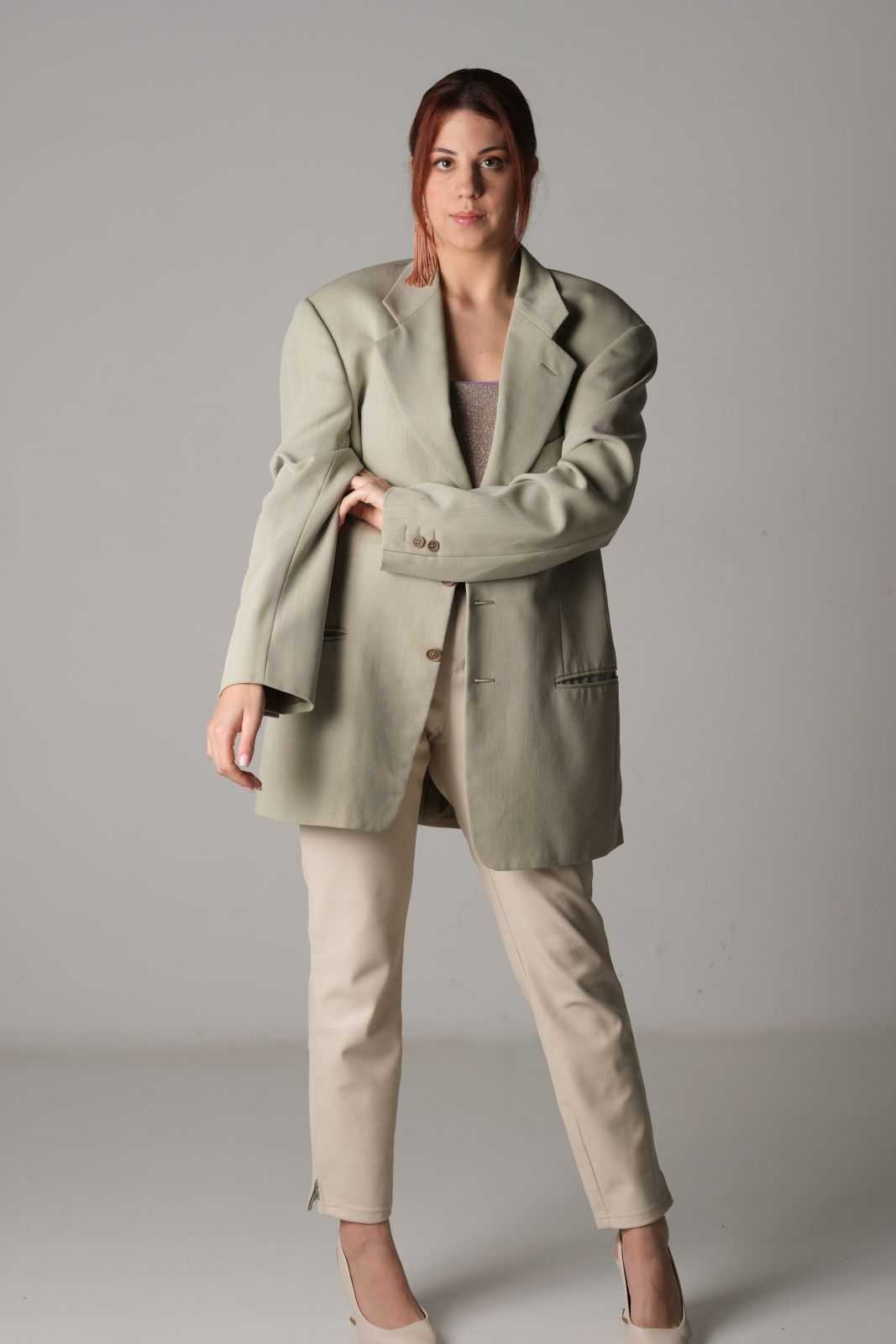 Martina De.