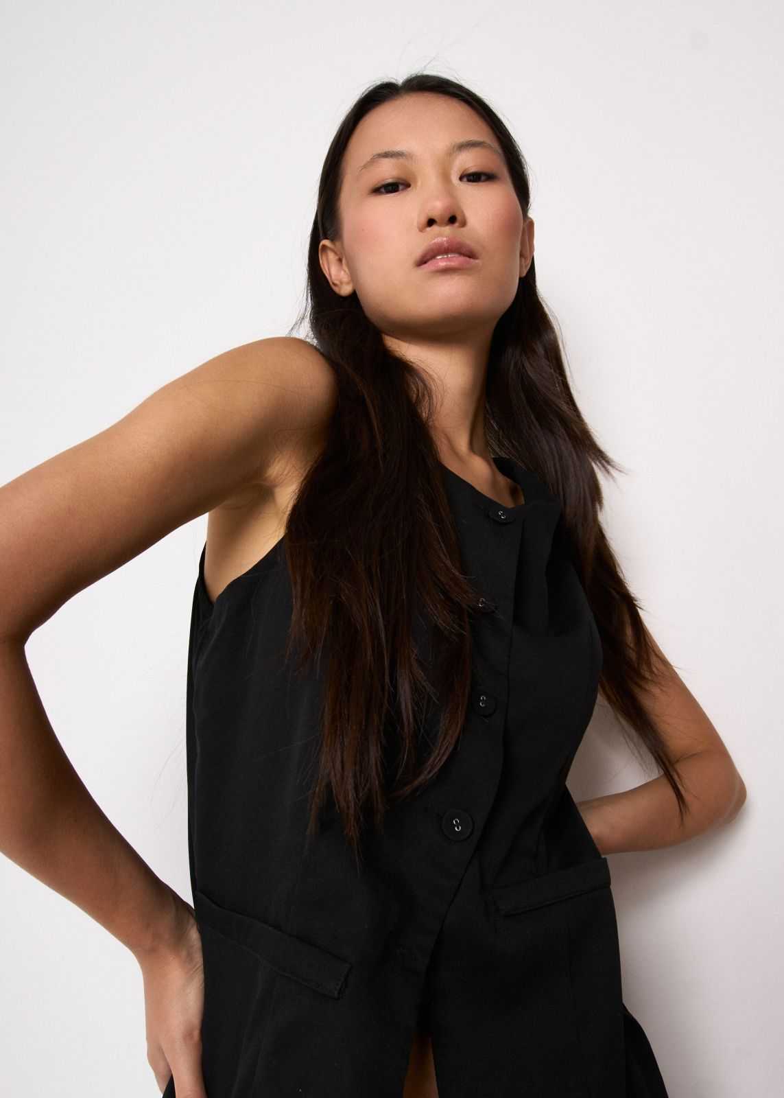 Zhenni Li.