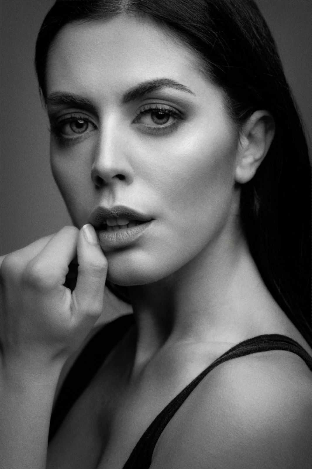 Chiara Om.
