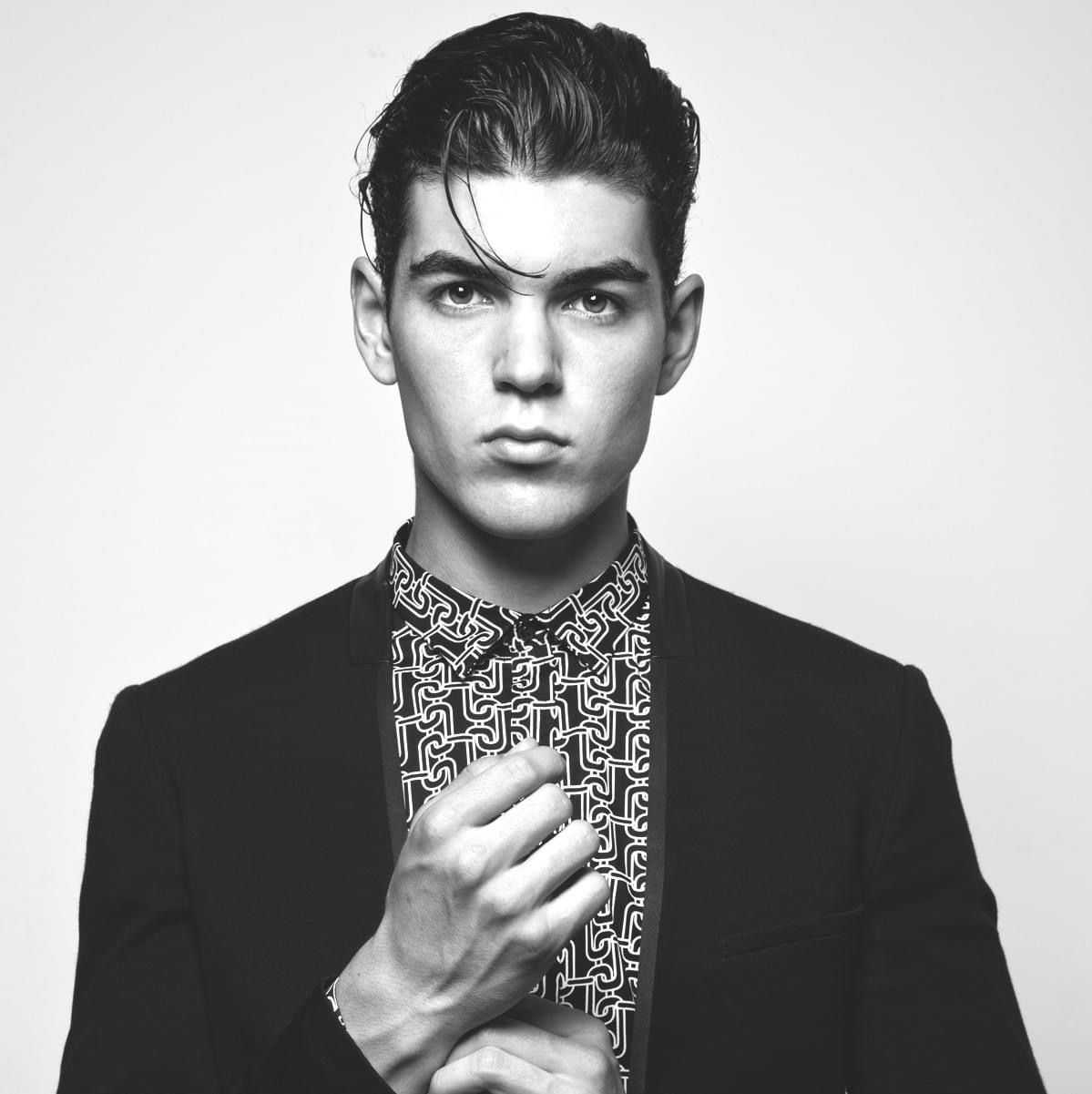 Iulian Zv.