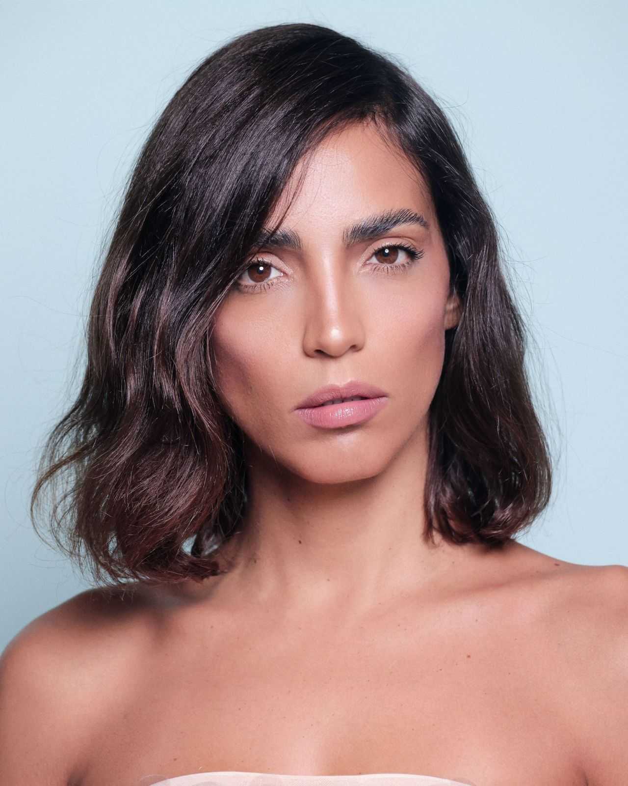 Aline Ro.