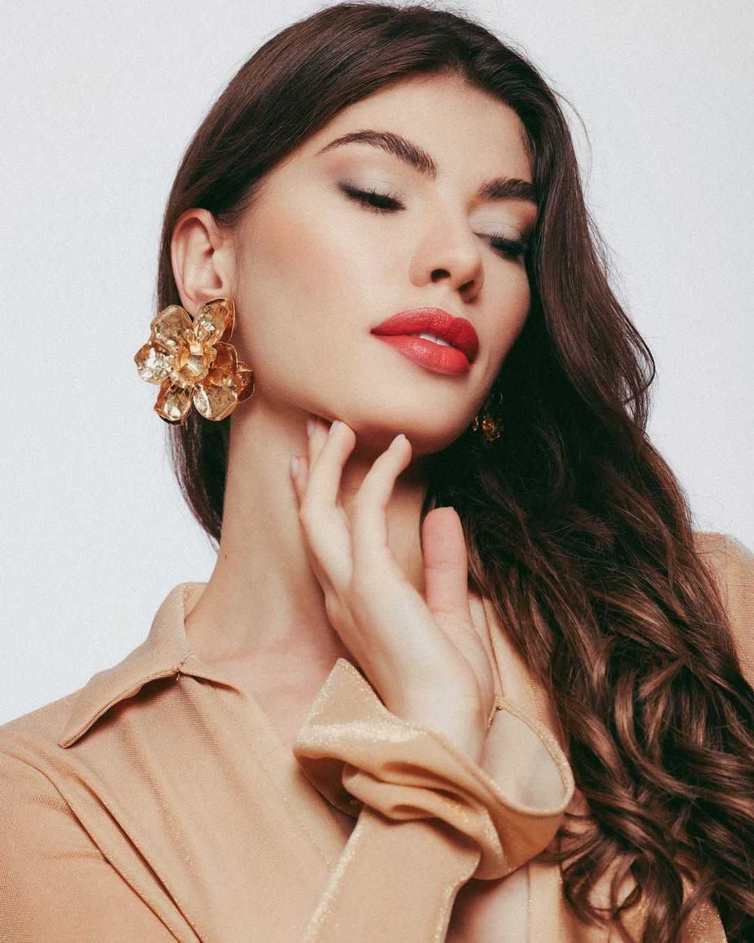 Sofia St.