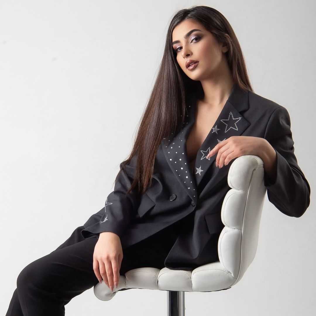 Izabela La.