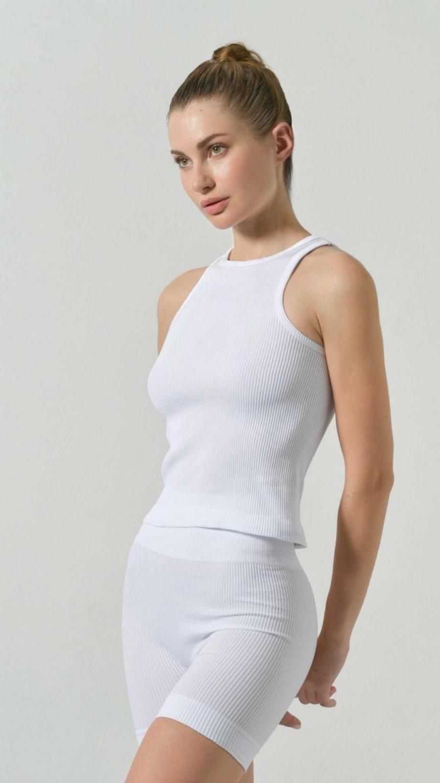 Valeryia Hu.