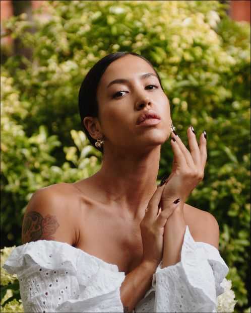 Isabel To.