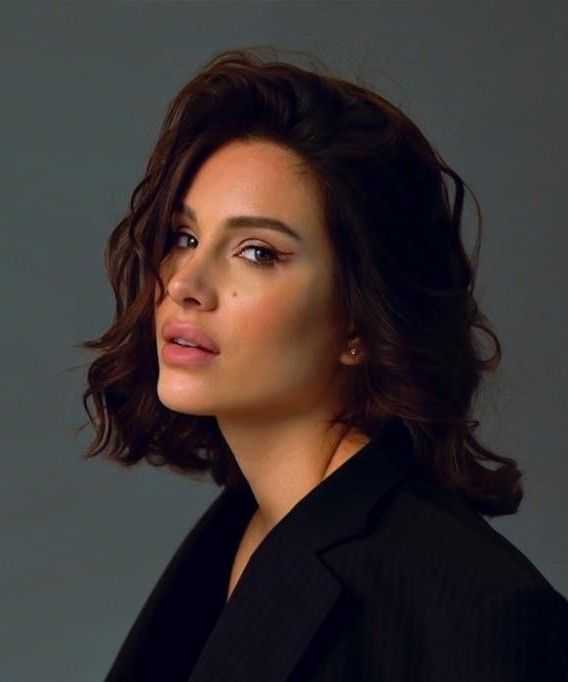 Camilla De.