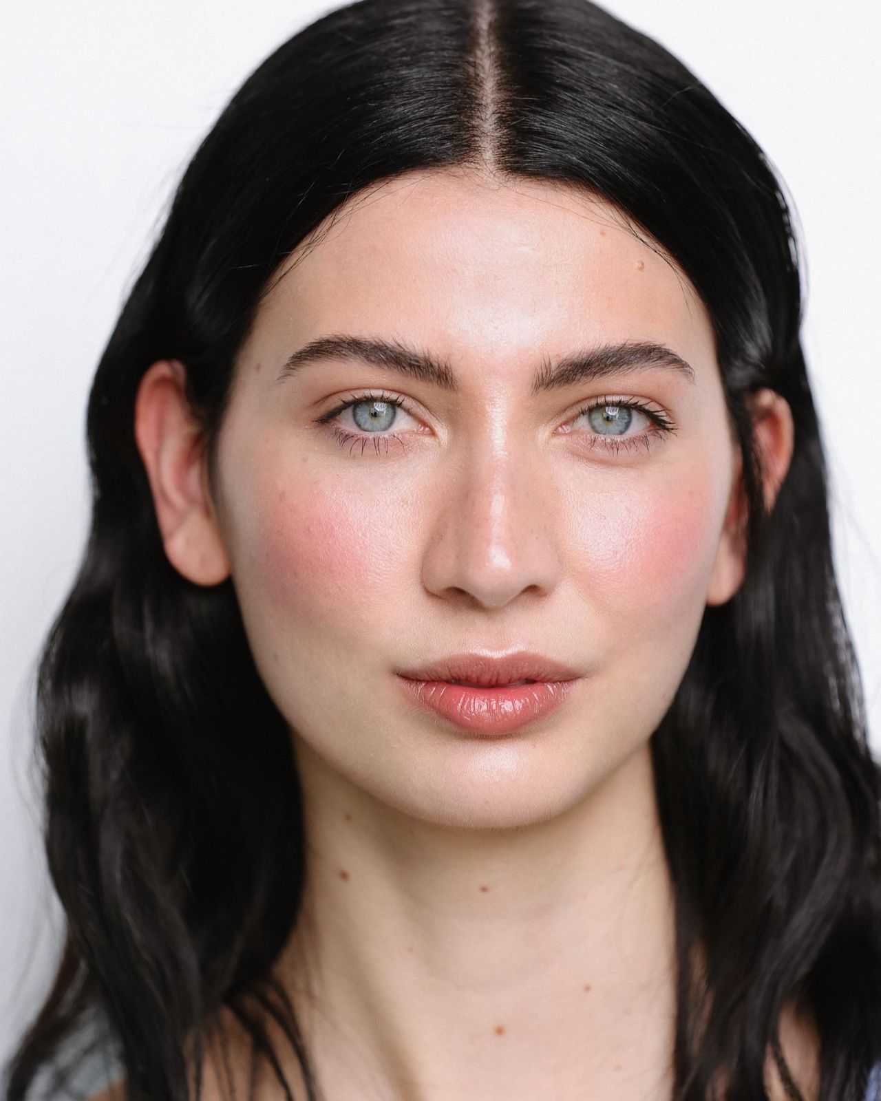 Alessia Ar.