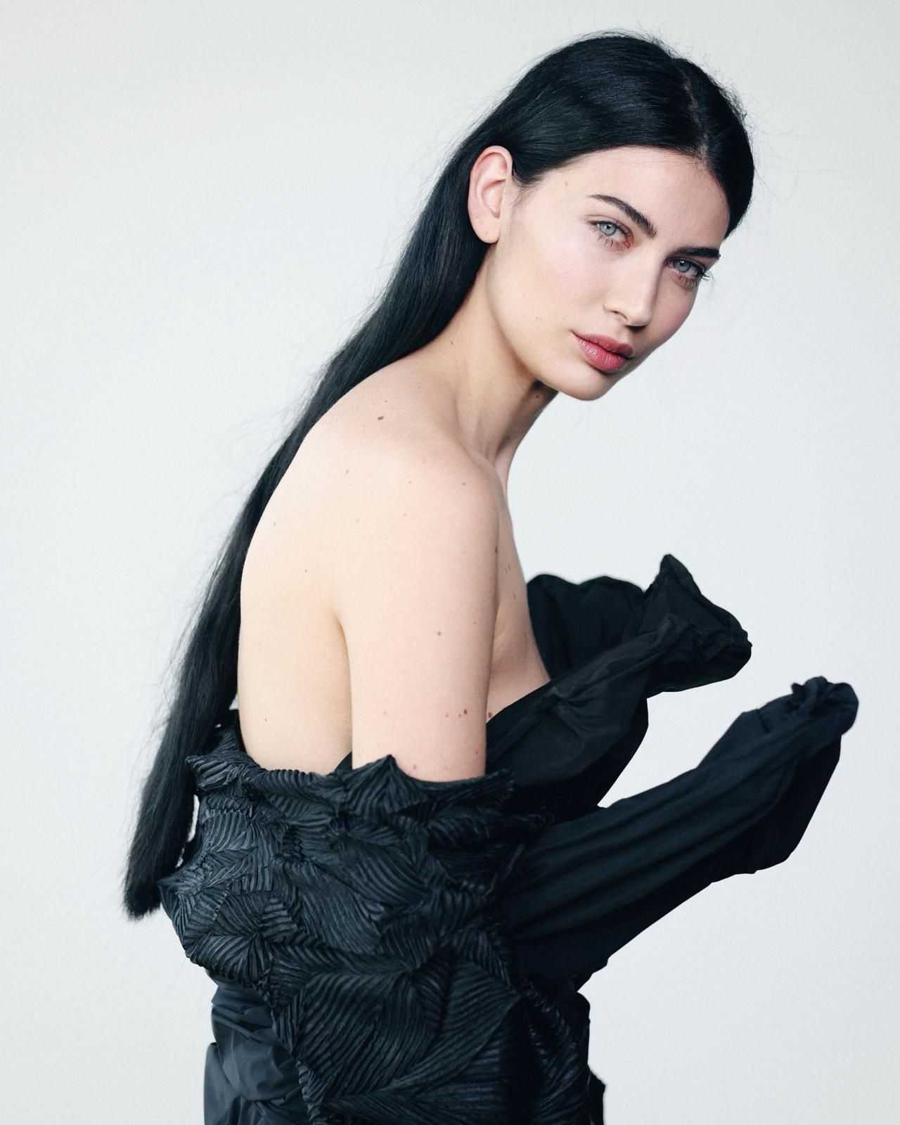 Alessia Ar.