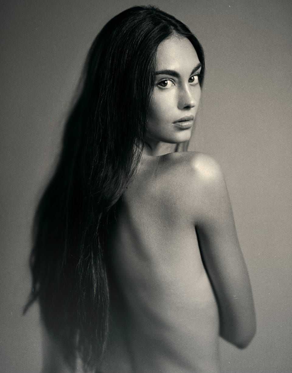 Alessandra De.