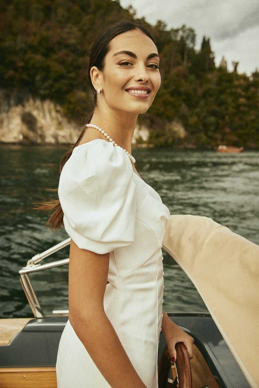 Alessandra De.