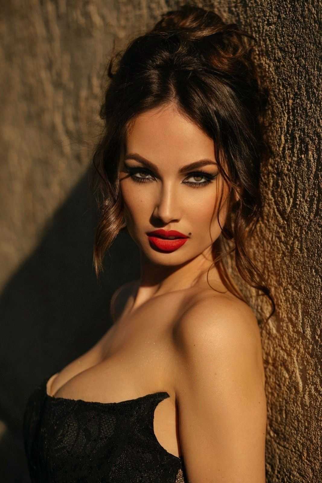 Arina Dr.