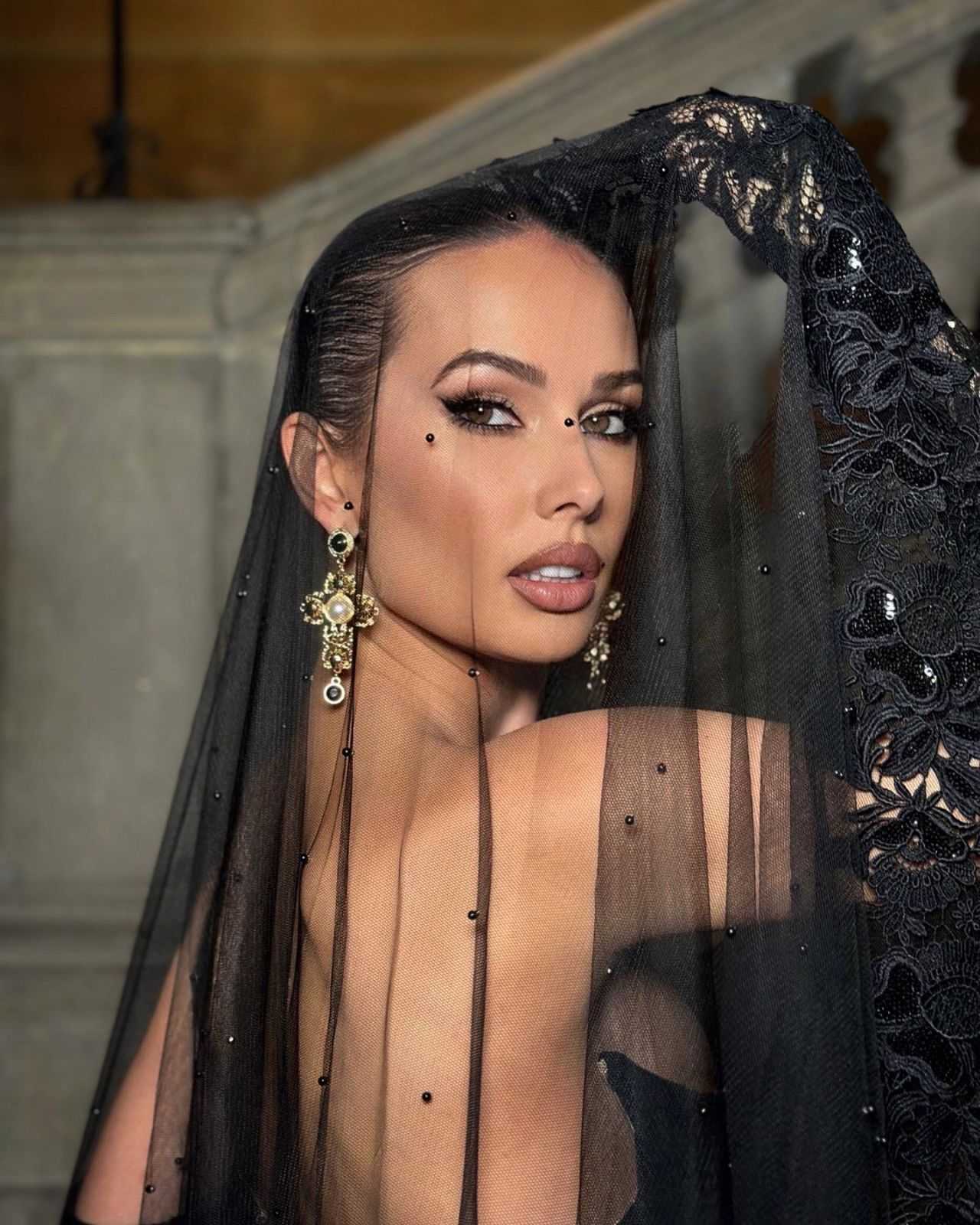 Arina Dr.