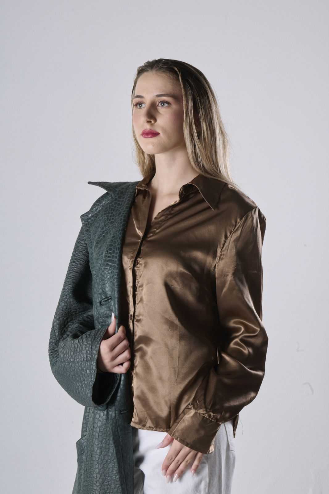 Rebecca Mo.