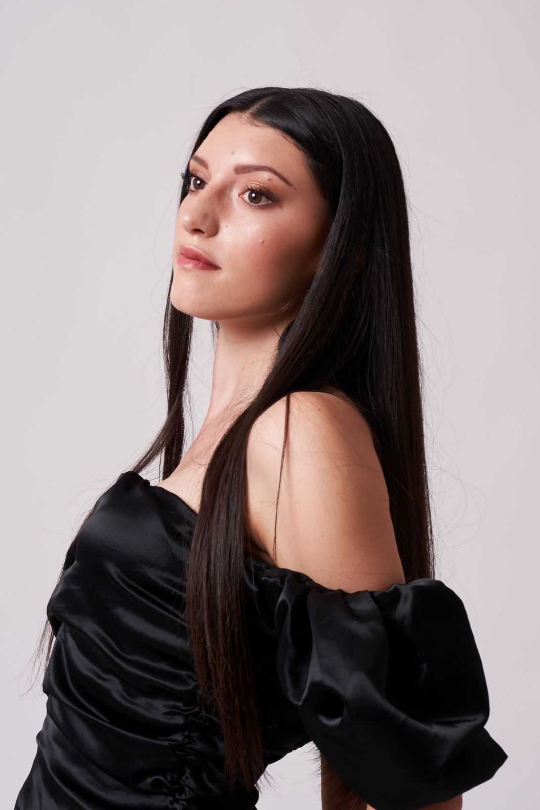 Elena Gi.