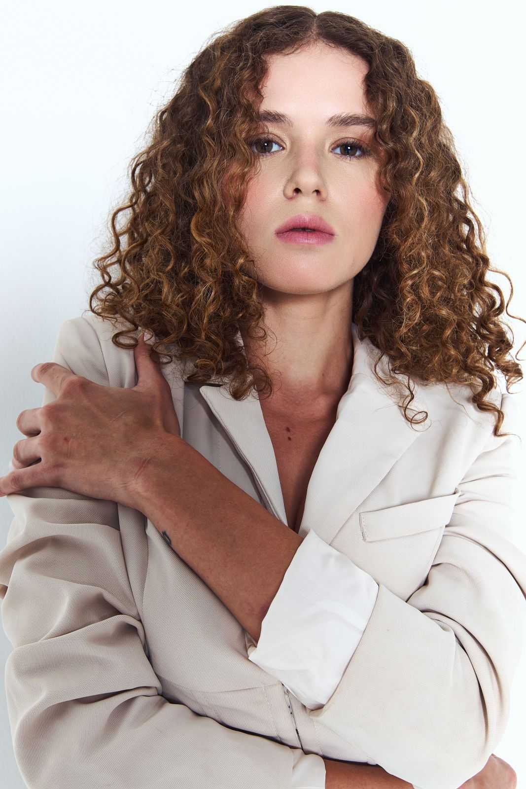 Serena Ra.