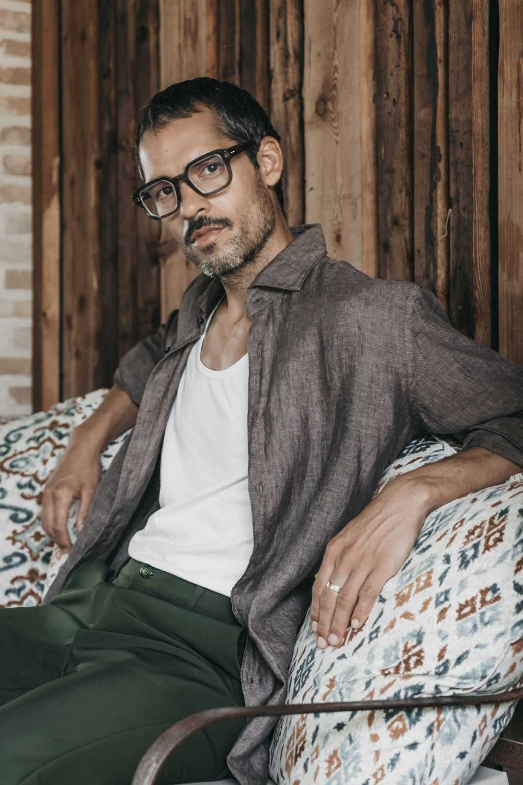 Victor Ro.
