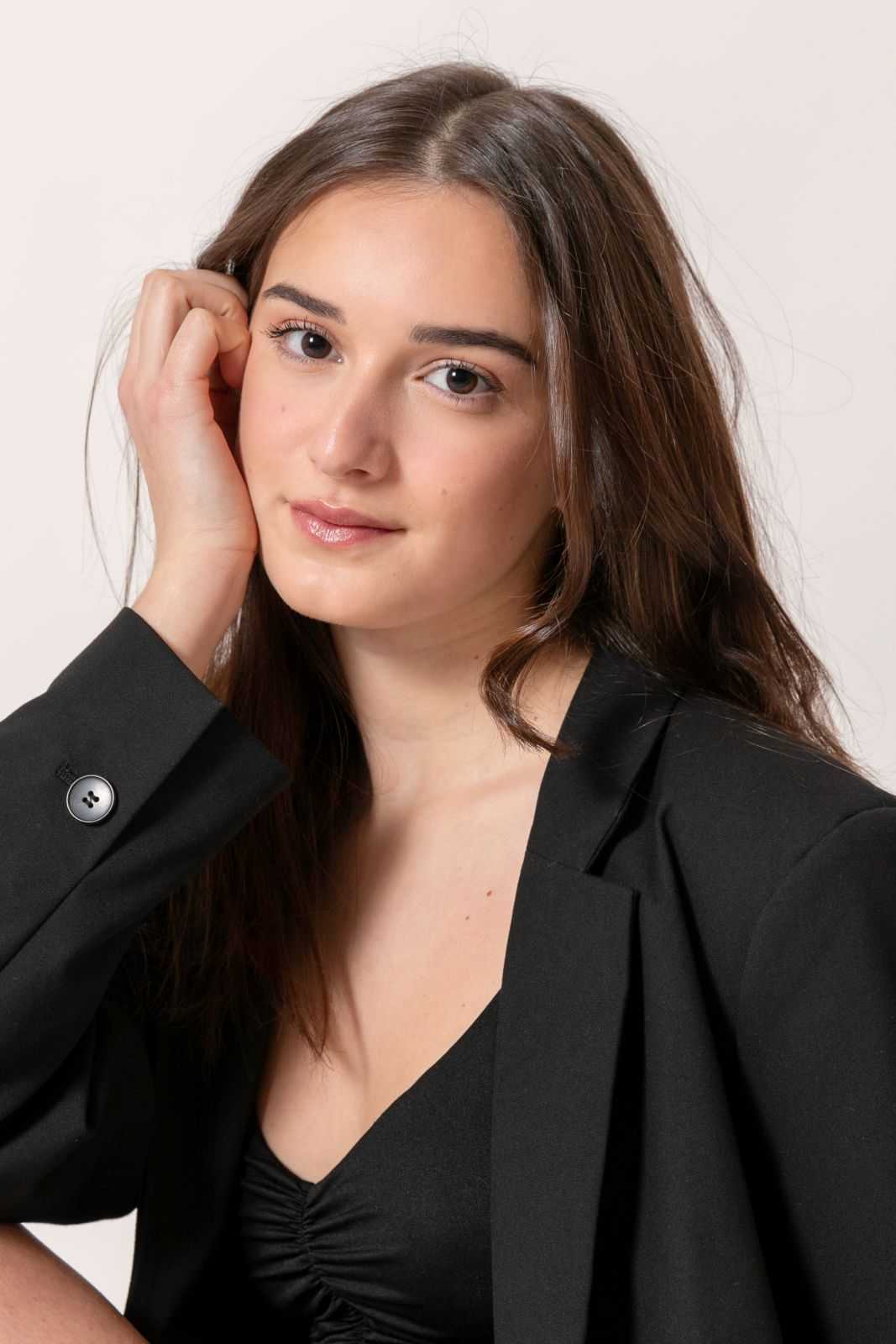 Clara Pe.