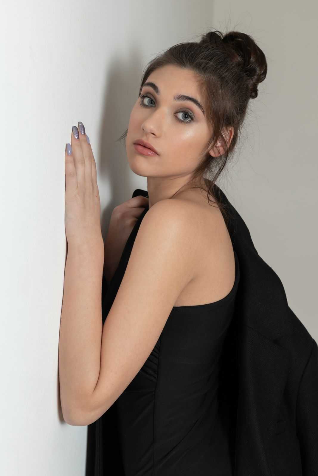 Camilla Ba.