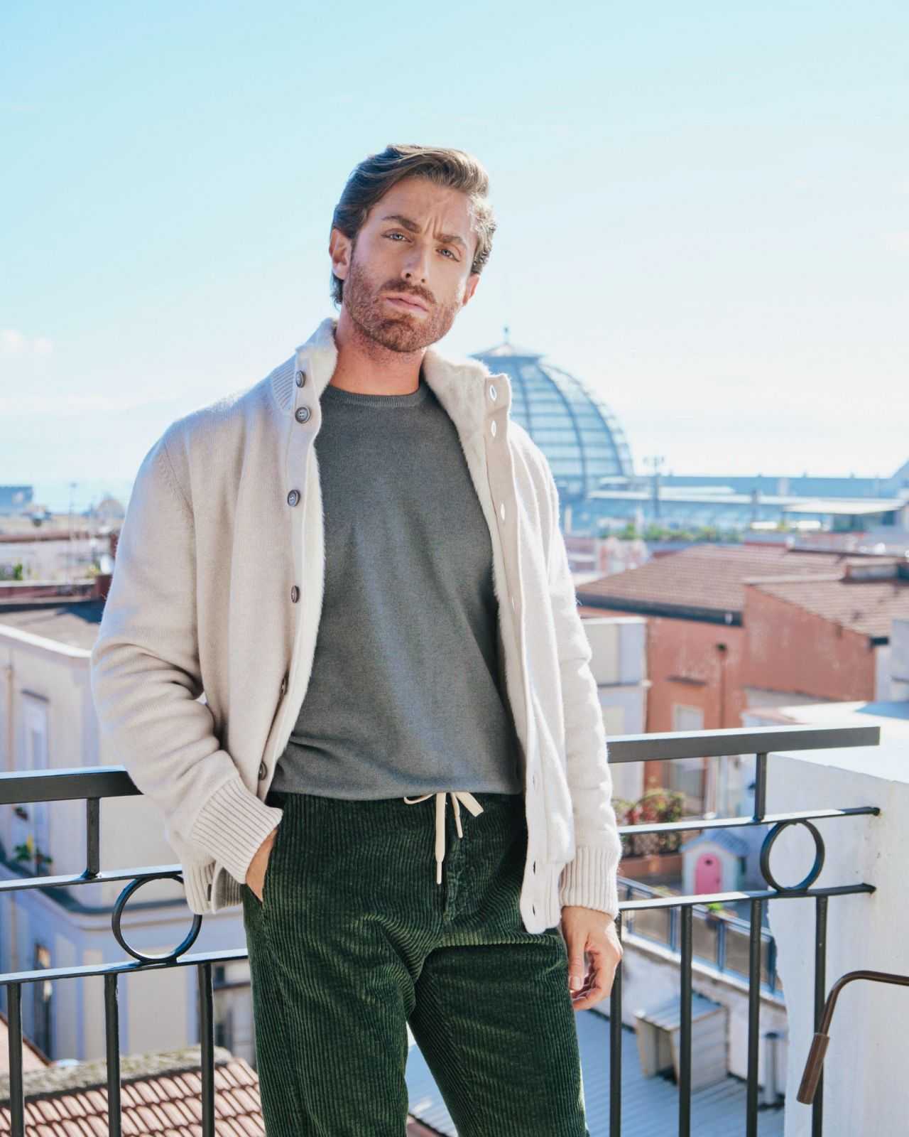 Emanuele De.
